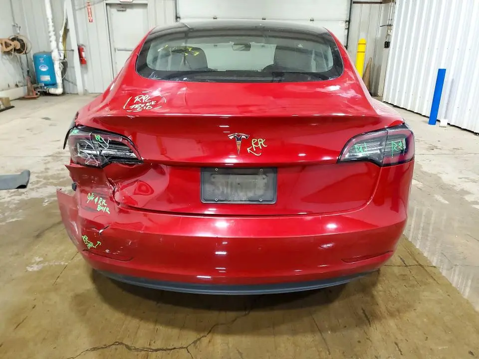 2022 TESLA MODEL 3   