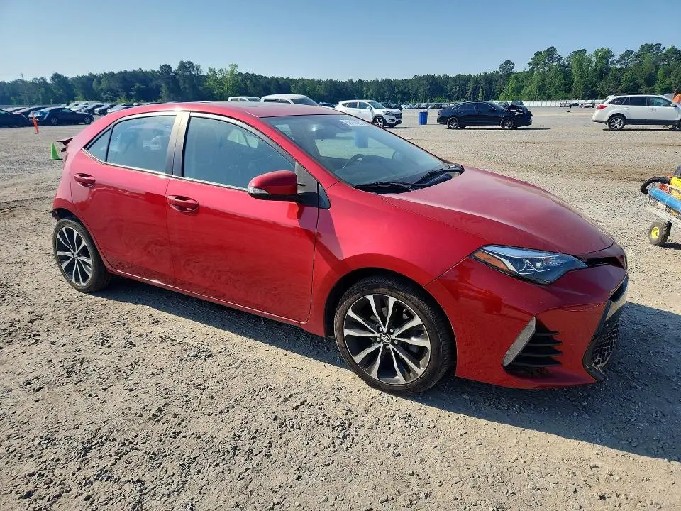 2018 TOYOTA COROLLA SE  