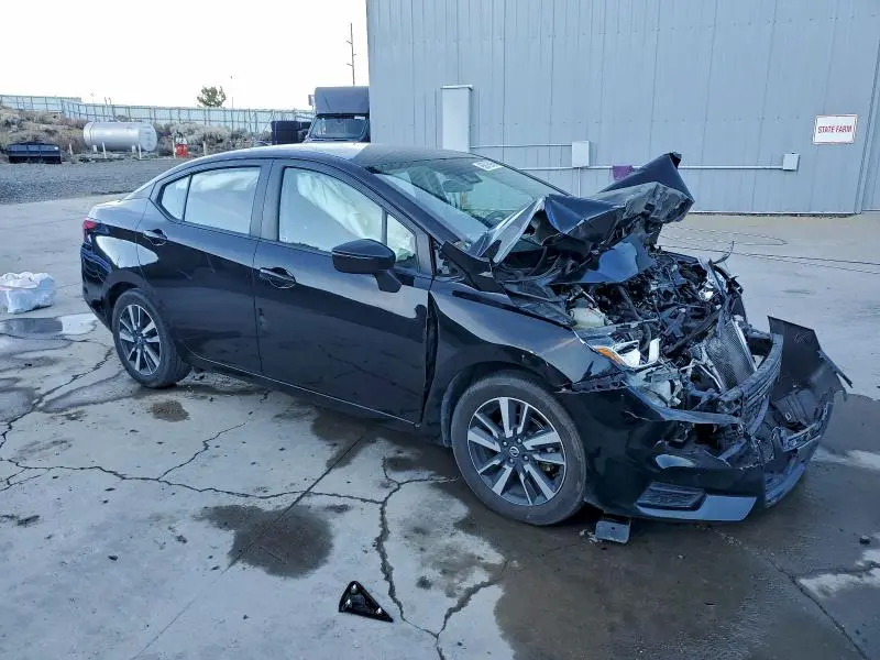2021 NISSAN VERSA SV  
