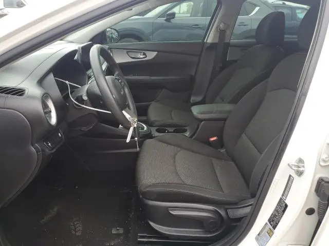 2022 KIA FORTE FE  