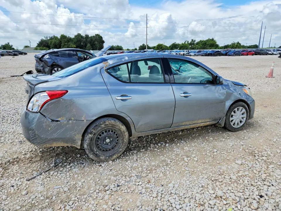 2014 NISSAN VERSA   