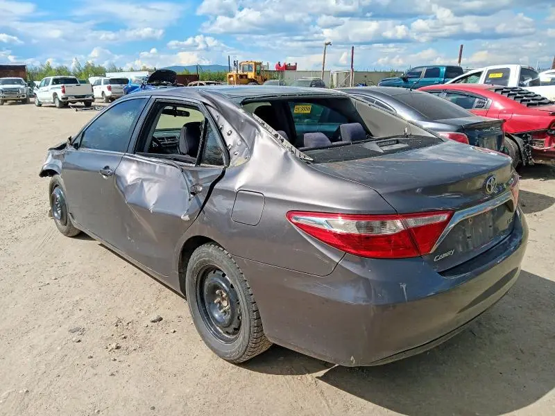 2015 TOYOTA CAMRY LE  
