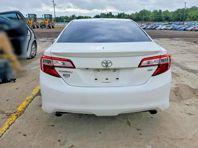 2014 TOYOTA CAMRY SE V6  