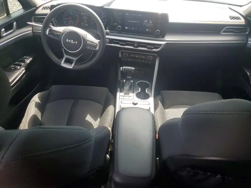 2022 KIA K5 LXS  