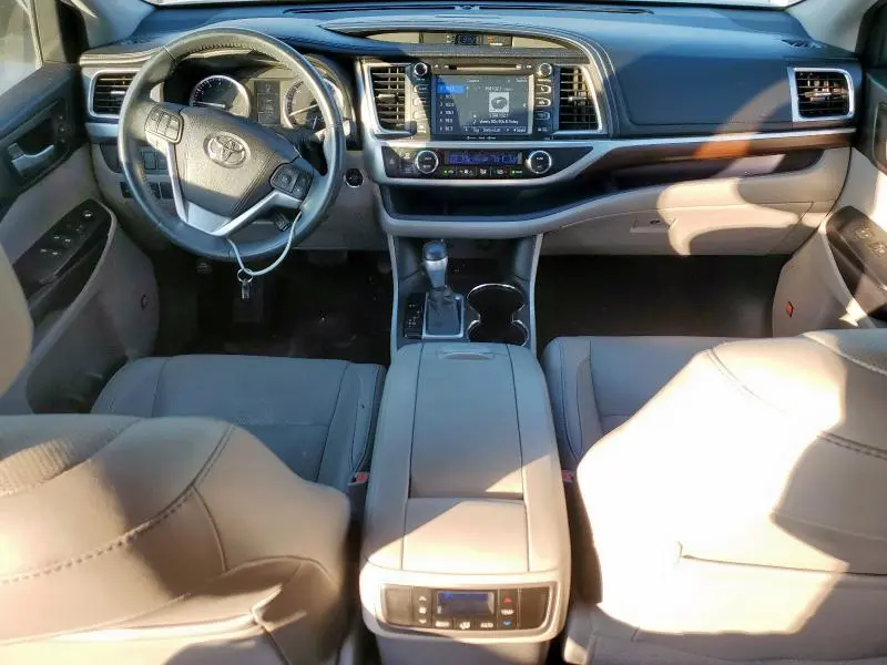 2016 TOYOTA HIGHLANDER LIMITED  