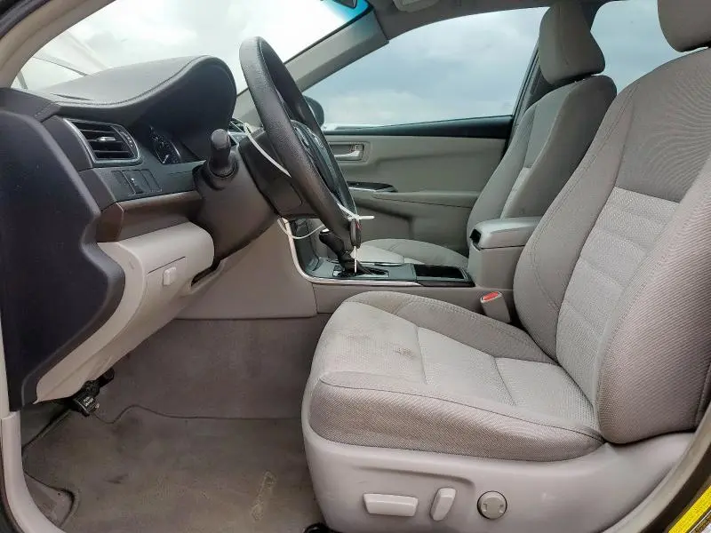 2016 TOYOTA CAMRY LE