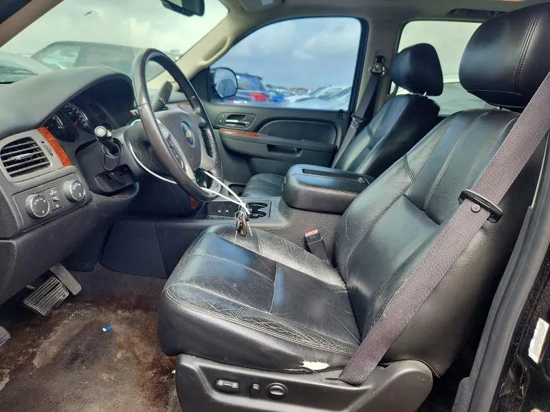 2011 CHEVROLET SUBURBAN K1500 LT  