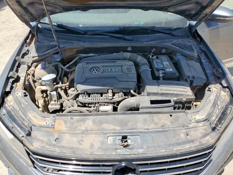 2016 VOLKSWAGEN PASSAT S  