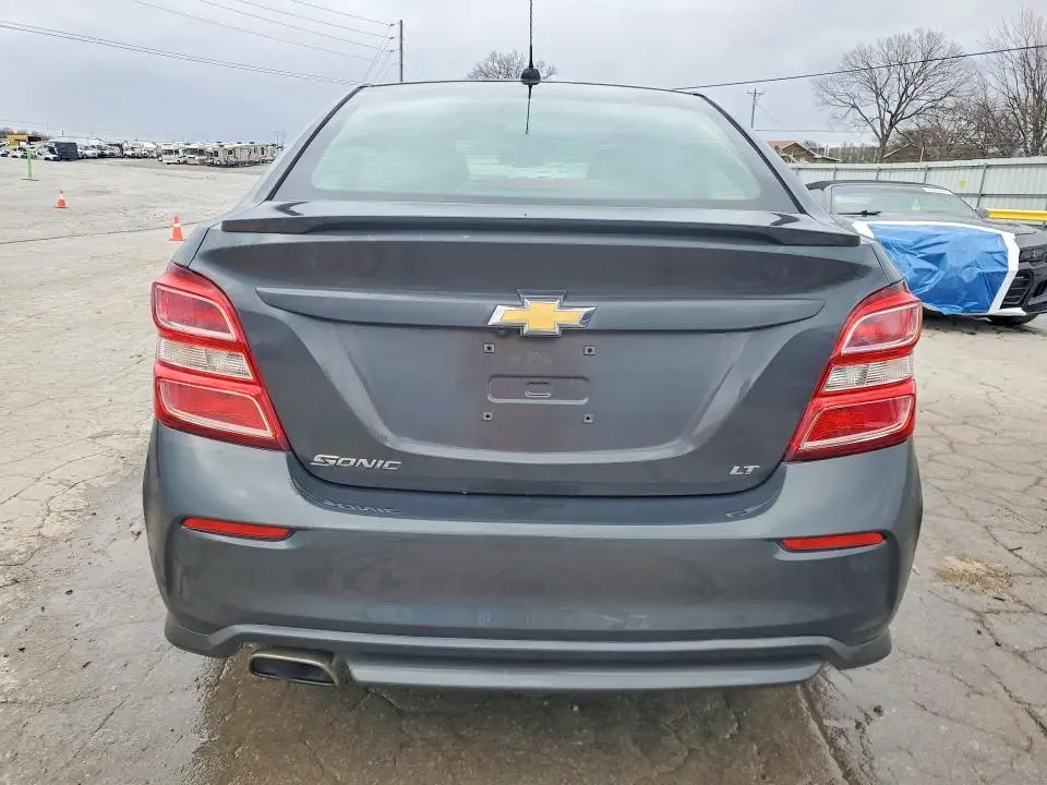 2017 CHEVROLET SONIC LT  