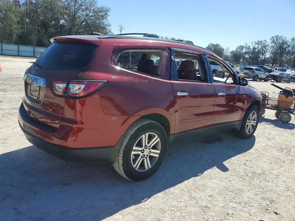 2017 CHEVROLET TRAVERSE LT  