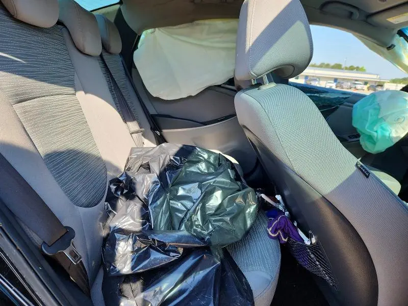 2015 HYUNDAI ACCENT GLS  