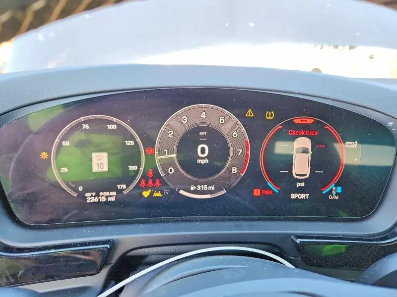 2024 PORSCHE CAYENNE   