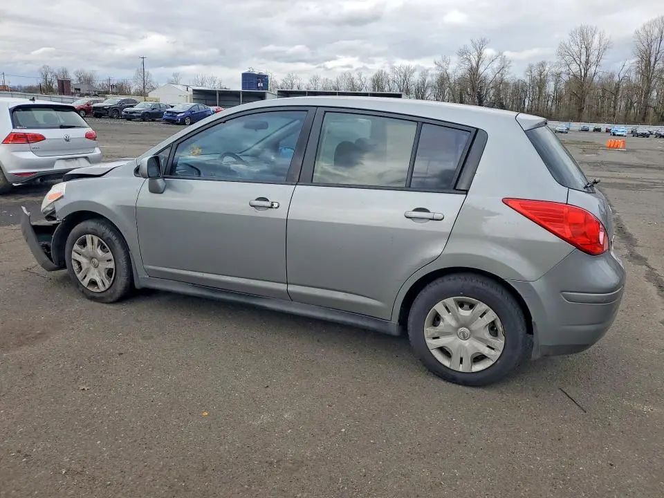 2011 NISSAN VERSA   