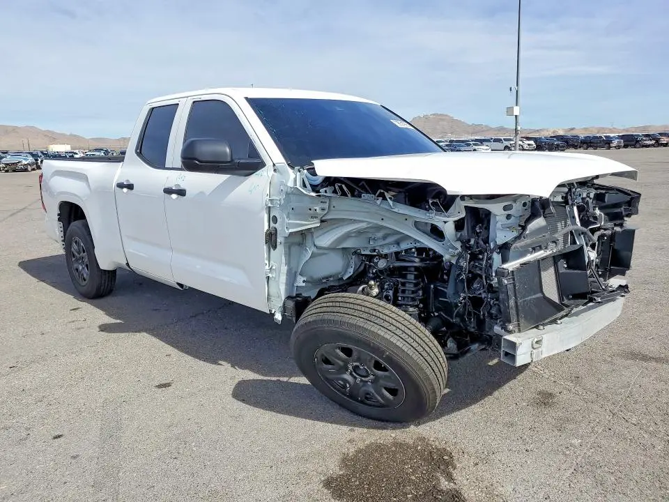 2026 TOYOTA TUNDRA SR  