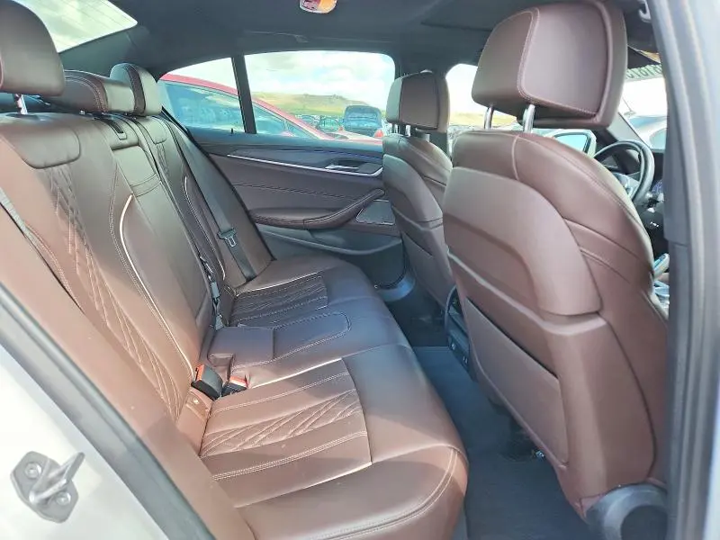 2021 BMW 540 XI  