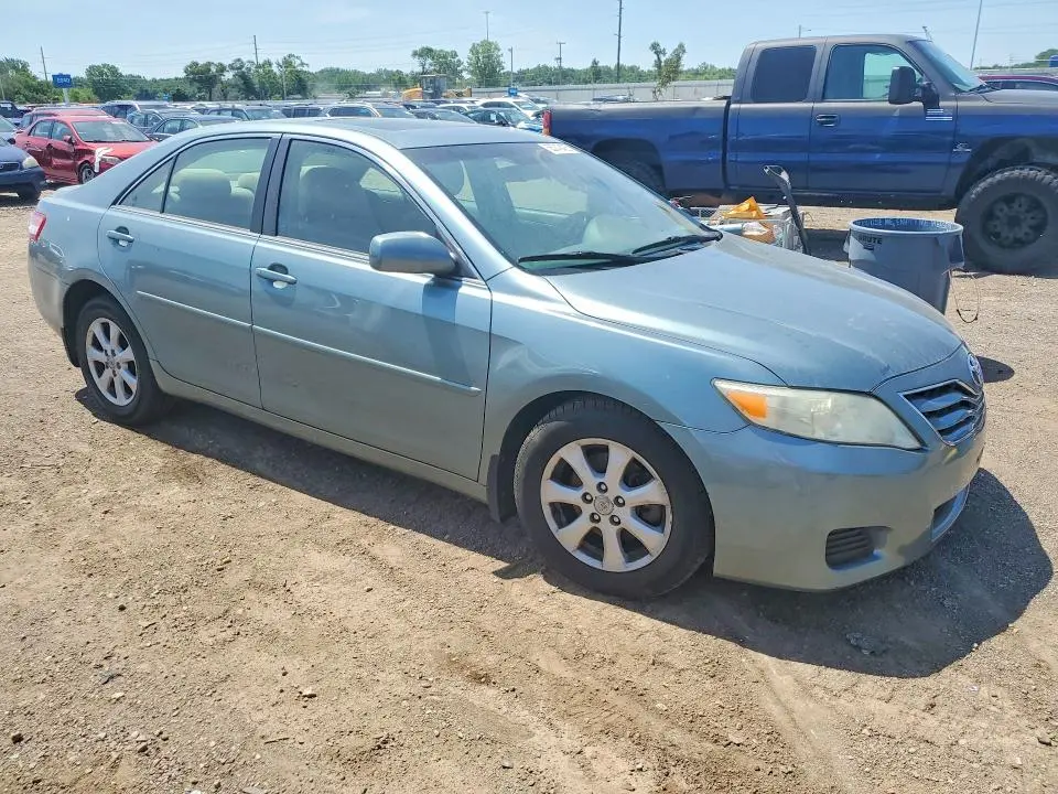 2011 TOYOTA CAMRY LE  