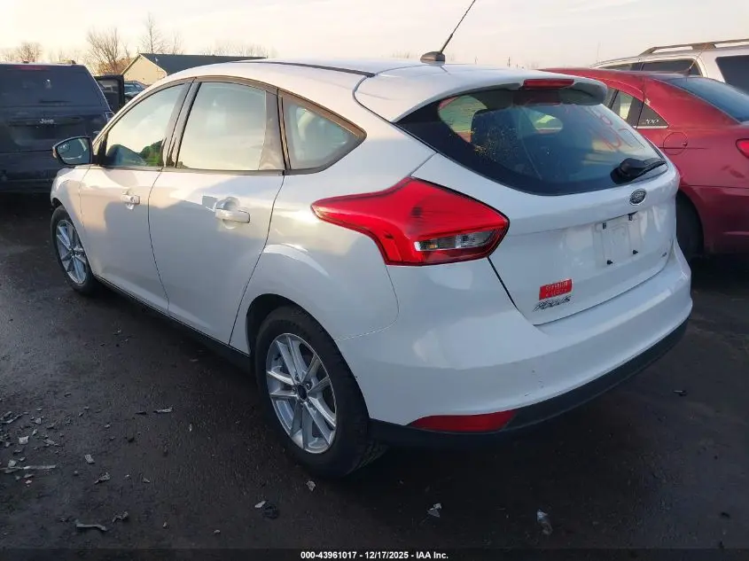 2015 FORD FOCUS SE