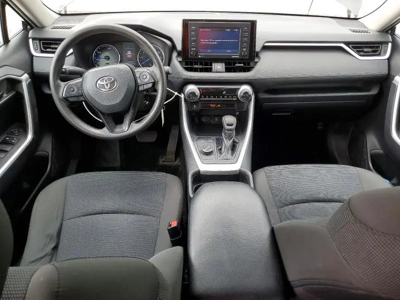 2021 TOYOTA RAV4 LE  