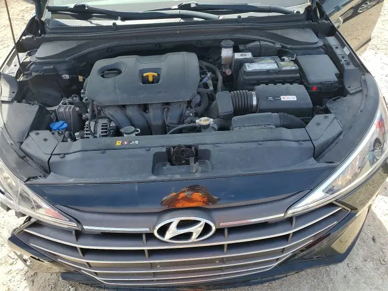 2019 HYUNDAI ELANTRA SEL  