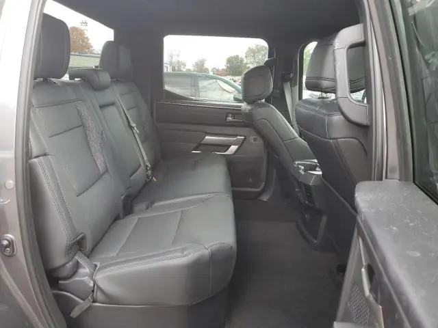 2025 TOYOTA TUNDRA CREWMAX SR  