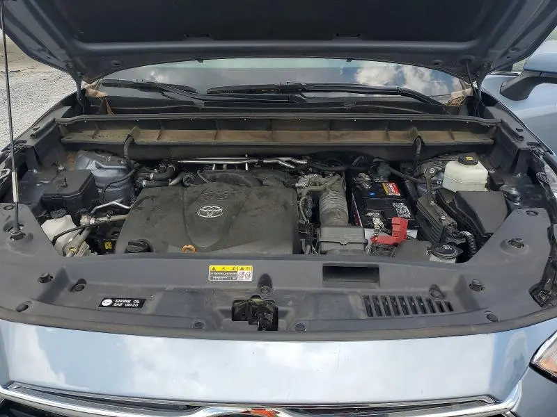 2020 TOYOTA HIGHLANDER LIMITED  