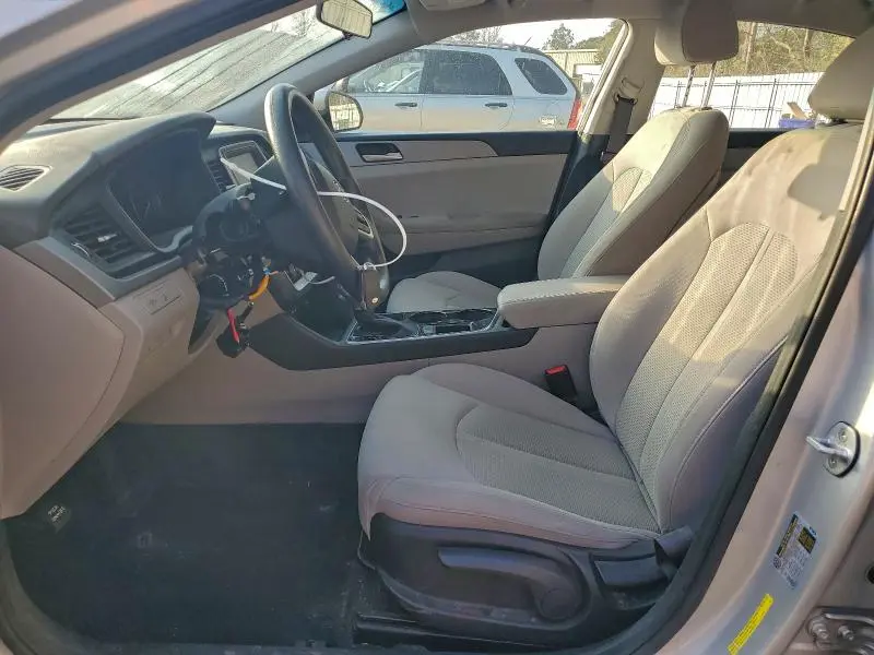 2019 HYUNDAI SONATA SE  