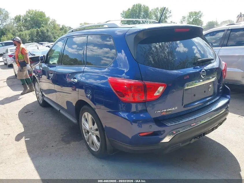 2018 NISSAN PATHFINDER SL