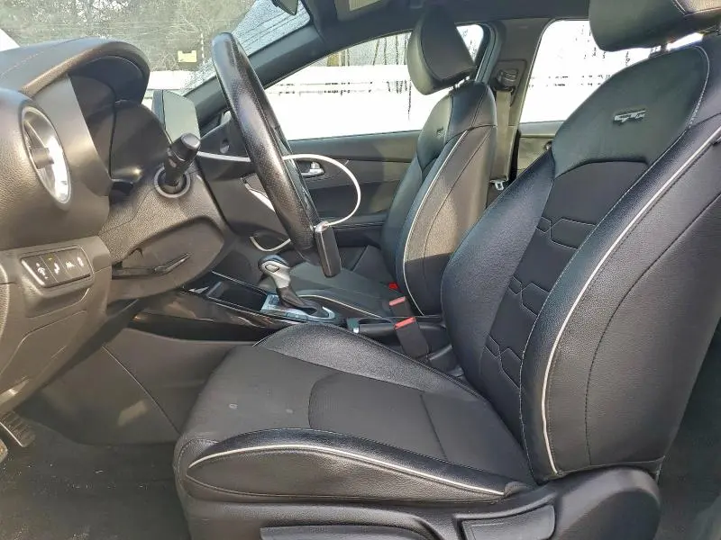 2021 KIA FORTE GT LINE  