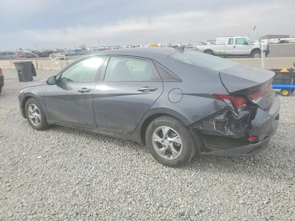 2023 HYUNDAI ELANTRA SE  