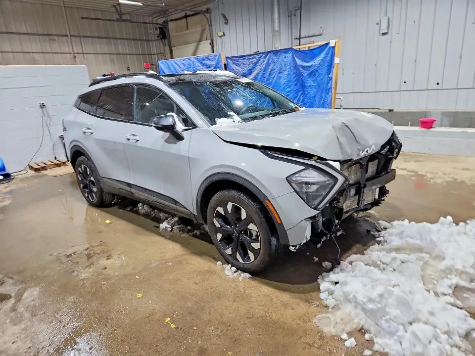 2023 KIA SPORTAGE X-LINE  