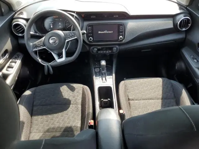 2021 NISSAN KICKS SV  