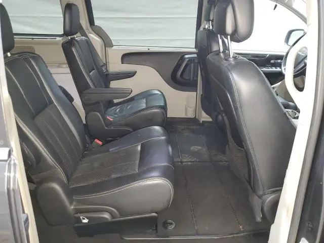 2011 CHRYSLER TOWN & COUNTRY TOURING L  