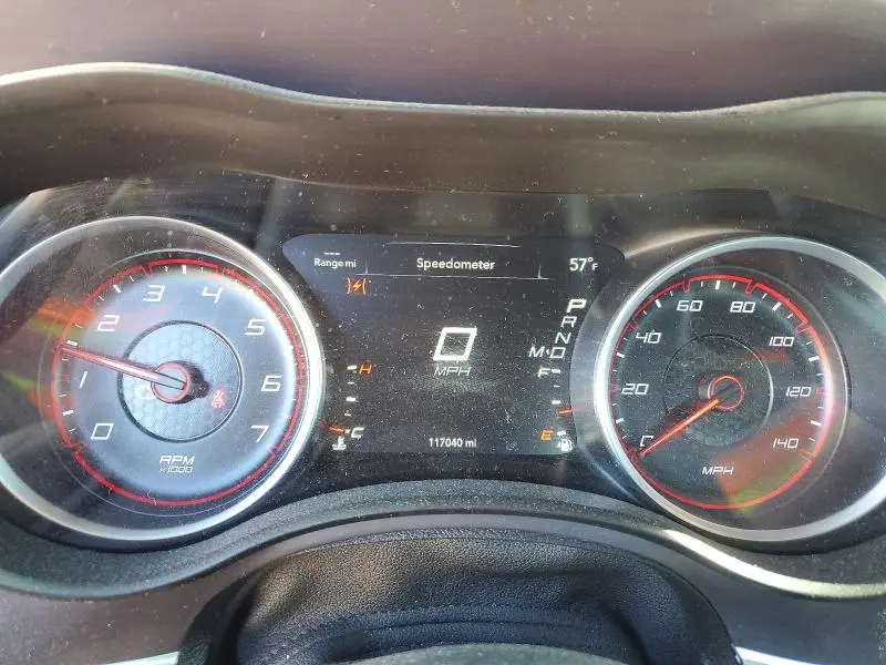 2017 DODGE CHARGER SE  