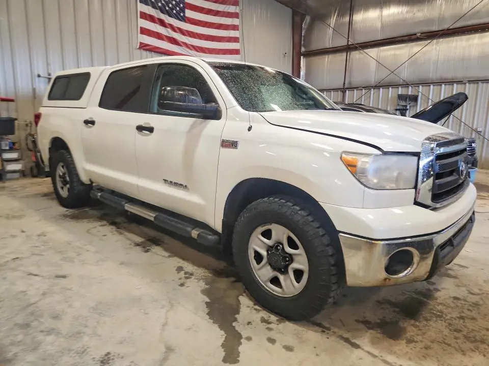 2010 TOYOTA TUNDRA CREWMAX SR5  