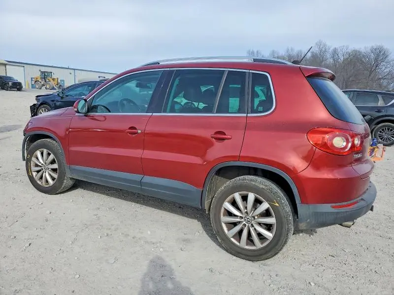 2011 VOLKSWAGEN TIGUAN S  