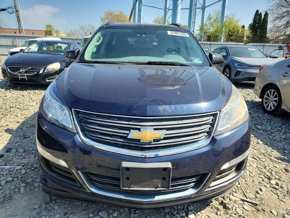 2015 CHEVROLET TRAVERSE LS  