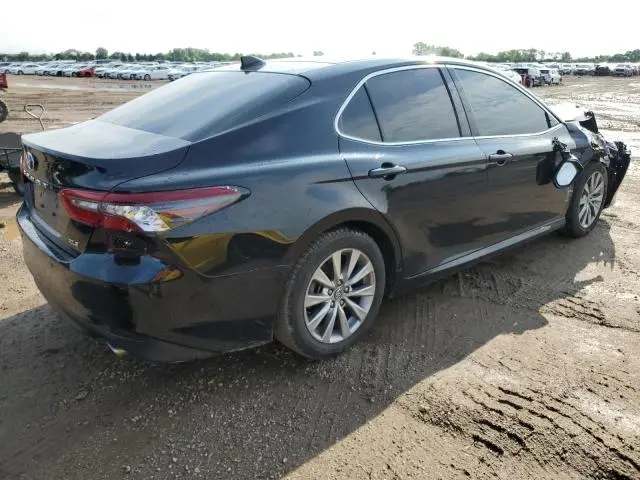 2023 TOYOTA CAMRY XLE  
