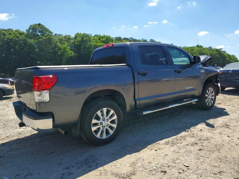 2011 TOYOTA TUNDRA CREWMAX SR5  