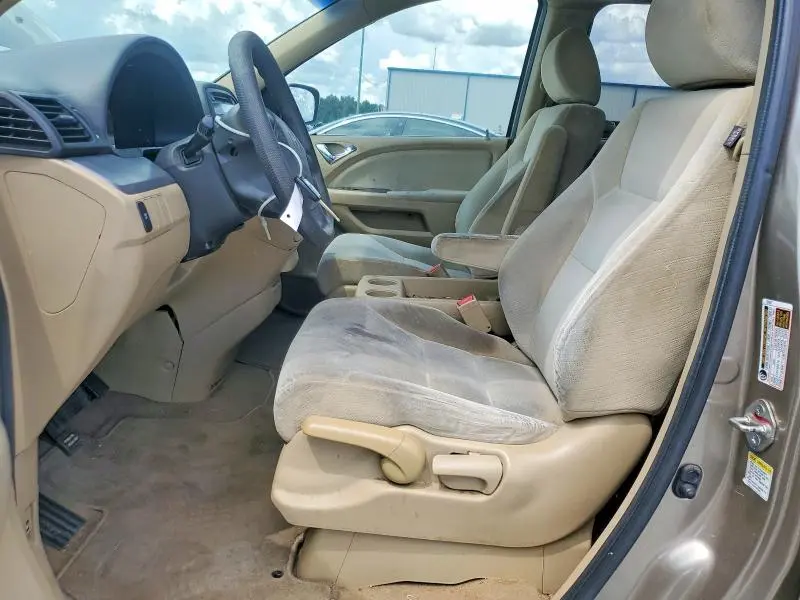 2010 HONDA ODYSSEY LX  