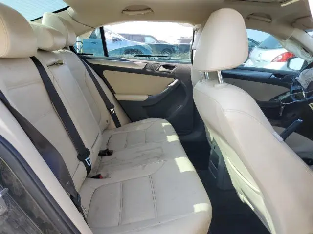 2017 VOLKSWAGEN JETTA SE  