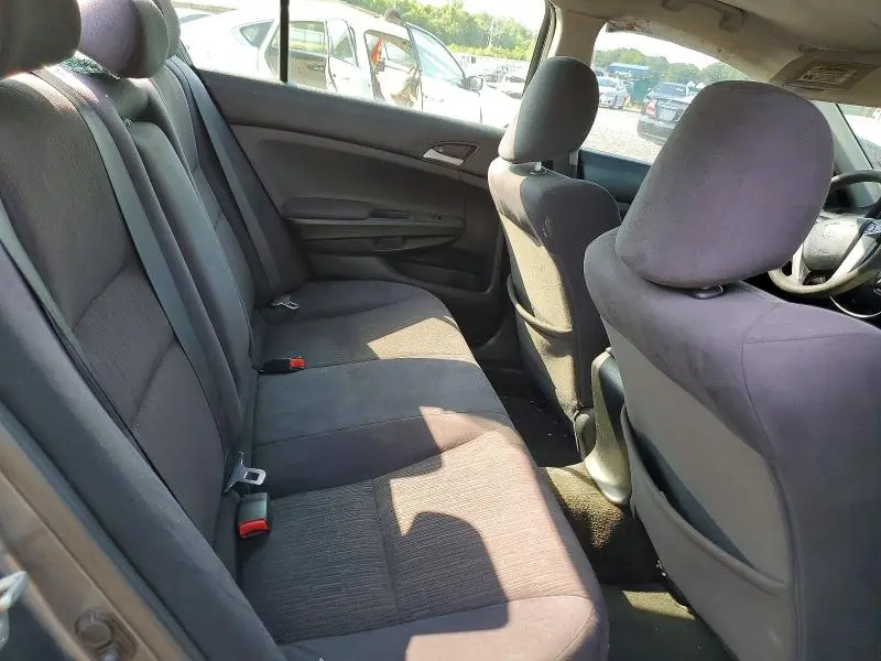 2011 HONDA ACCORD LXP  
