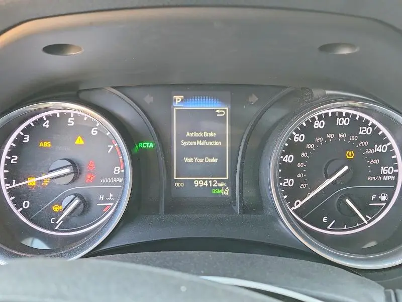 2018 TOYOTA CAMRY LE  