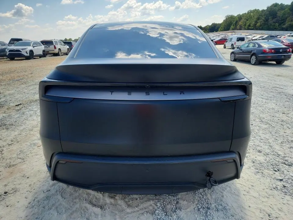 2026 TESLA MODEL Y   