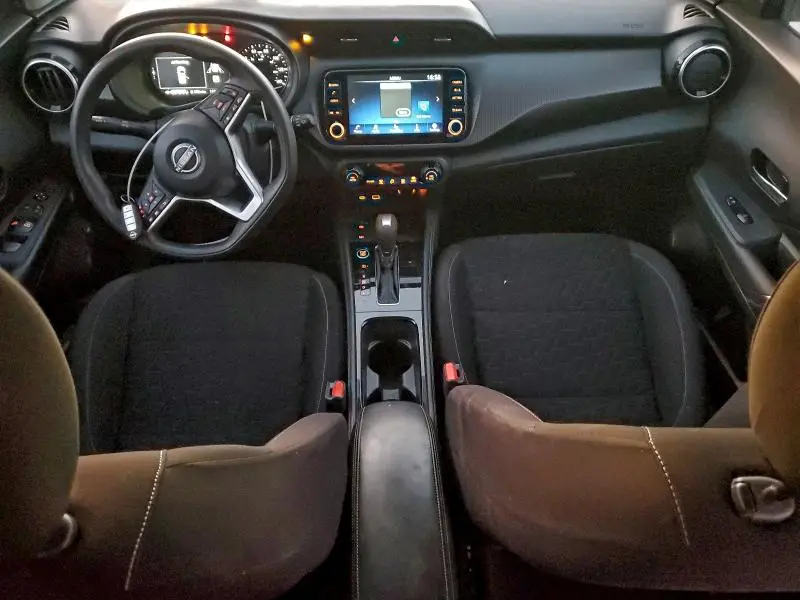 2022 NISSAN KICKS SV  