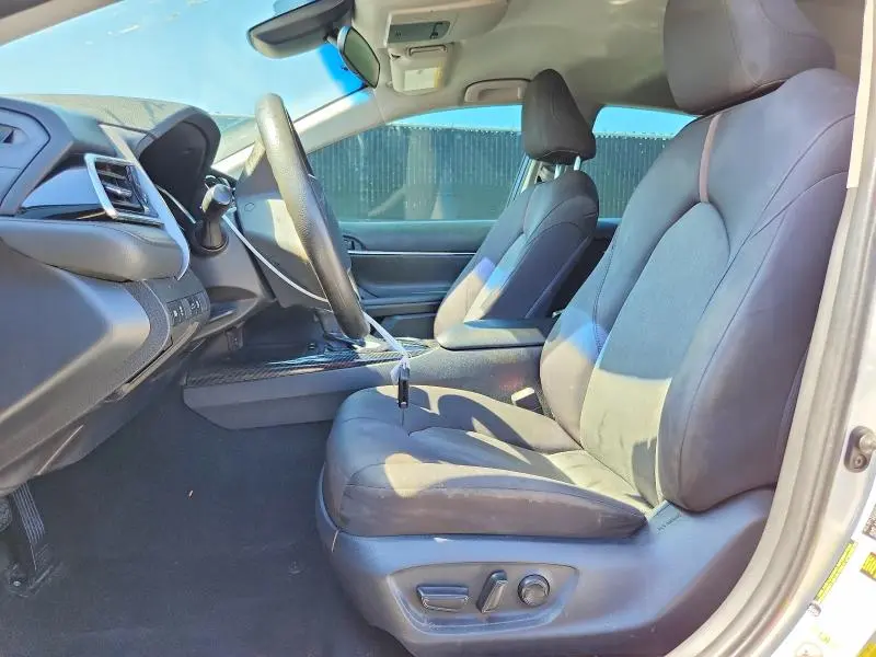 2018 TOYOTA CAMRY LE  