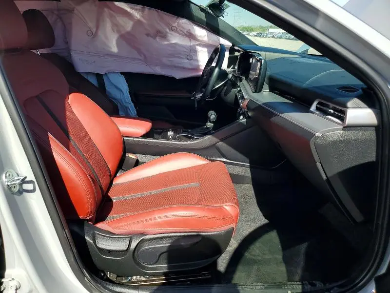 2024 KIA K5 GT LINE  