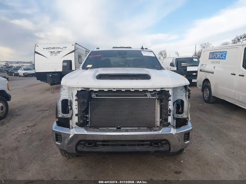 2025 CHEVROLET SILVERADO 2500HD 4WD  STANDARD BED WORK TRUCK