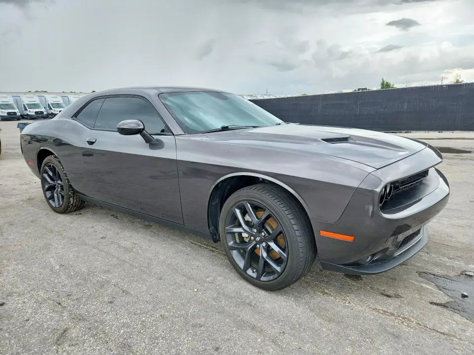 2023 DODGE CHALLENGER SXT  