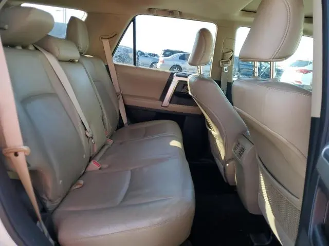 2011 TOYOTA 4RUNNER SR5  