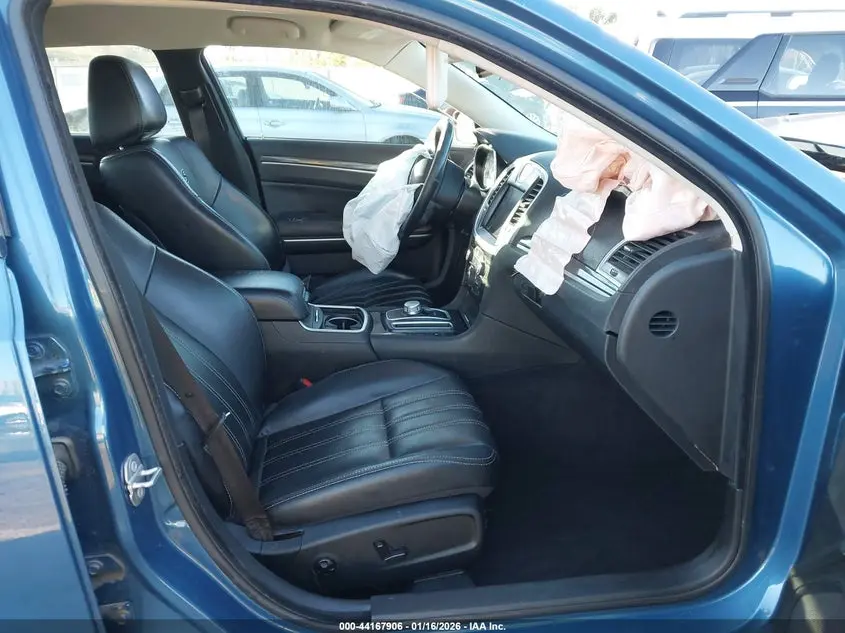 2022 CHRYSLER 300 TOURING